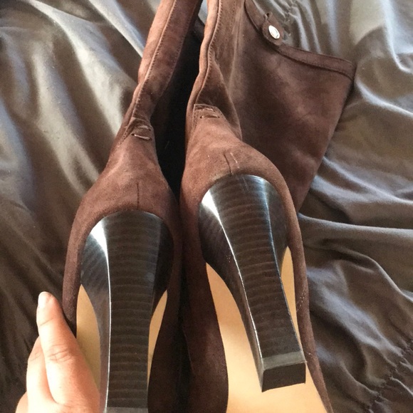 Tommy Hilfiger suede mid calf boots - Picture 2 of 8